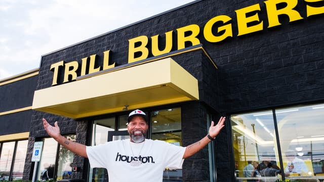 Bun B’s Trill Burgers Opens Fourth Location On Westheimer In Houston Bun B’s Trill Burgers Opens Fourth Location On Westheimer In Houston