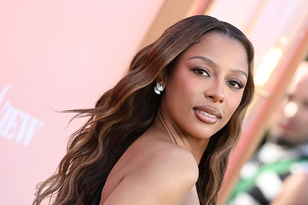 Grammy-Winning Artist Victoria Monét Will Give Fans A Chance To Hear Her New Album Through Ray-Ban Meta’s New Glasses Grammy-Winning Artist Victoria Monét Will Give Fans A Chance To Hear Her New Album Through Ray-Ban Meta’s New Glasses
