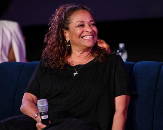 Debbie Allen, Lizzo and More Celebrities Give Back During This Global Crisis Debbie Allen, Lizzo and More Celebrities Give Back During This Global Crisis