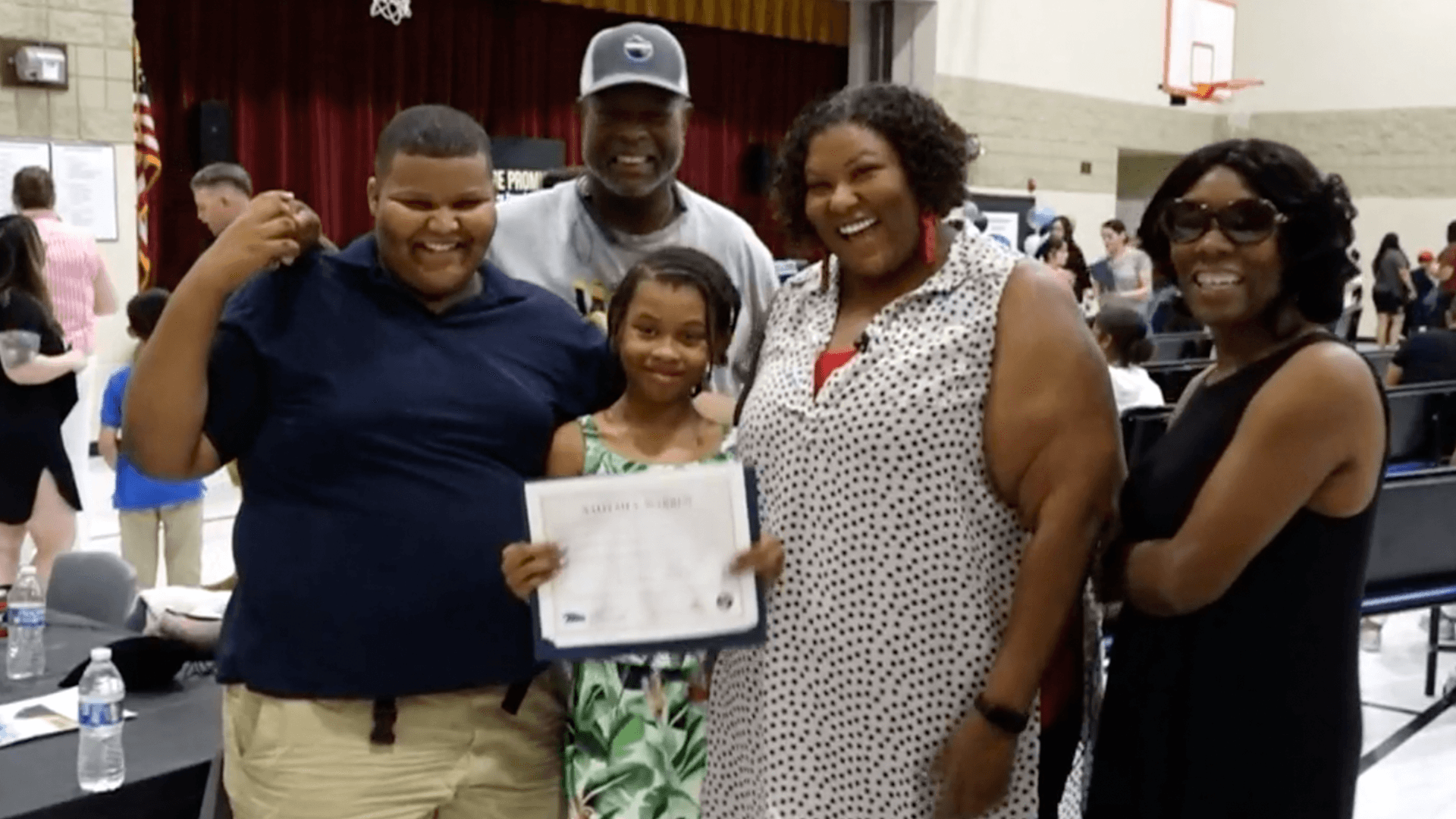 63 Third-Grade Students In Arizona Surprised With A Full-Ride Scholarship To College 63 Third-Grade Students In Arizona Surprised With A Full-Ride Scholarship To College