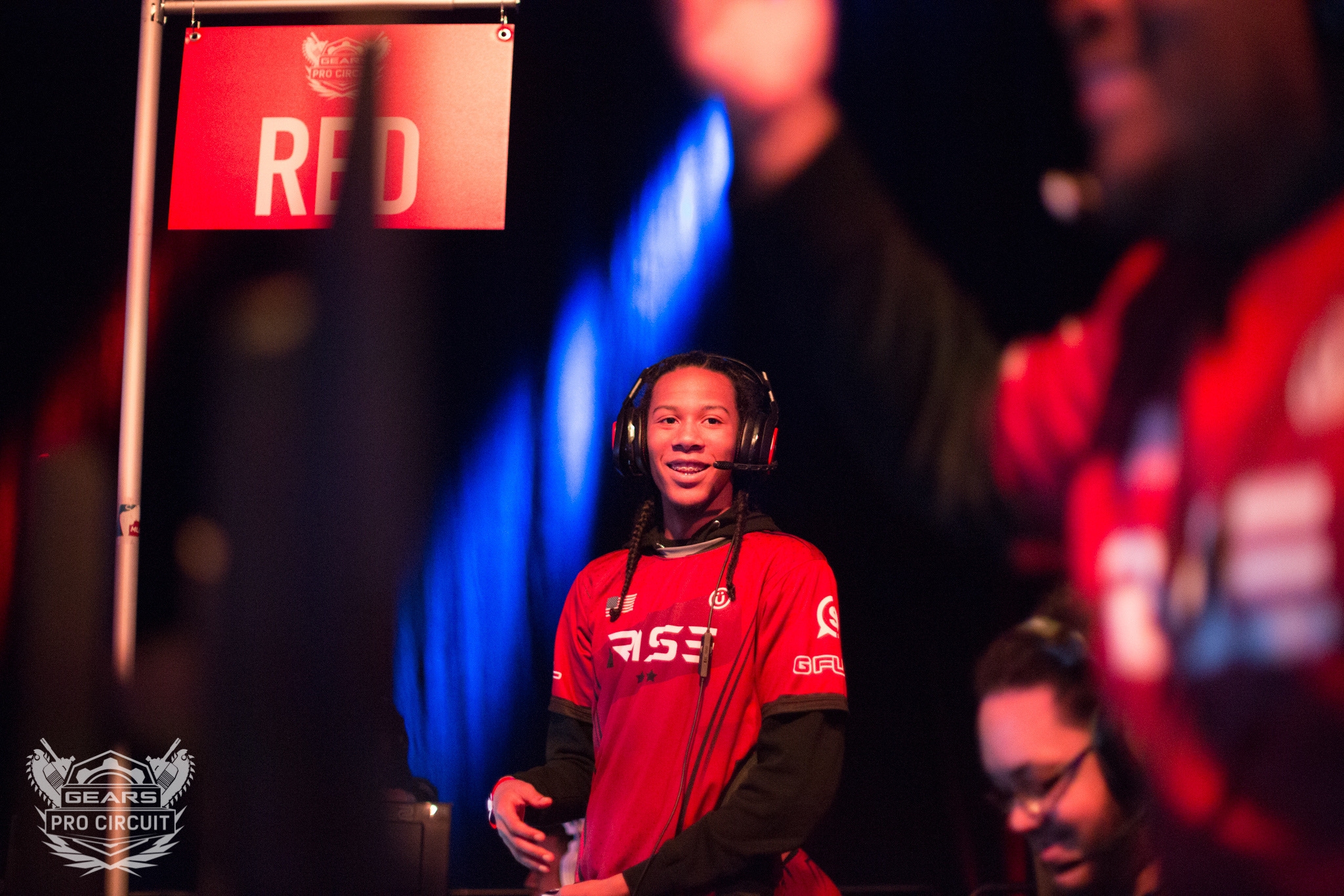 Meet Jvonn Williams, A 22-Year-Old Black Gamer Who Went Pro In 'Gears Of War' And Aims For 'Apex Legends' Next Meet Jvonn Williams, A 22-Year-Old Black Gamer Who Went Pro In 'Gears Of War' And Aims For 'Apex Legends' Next