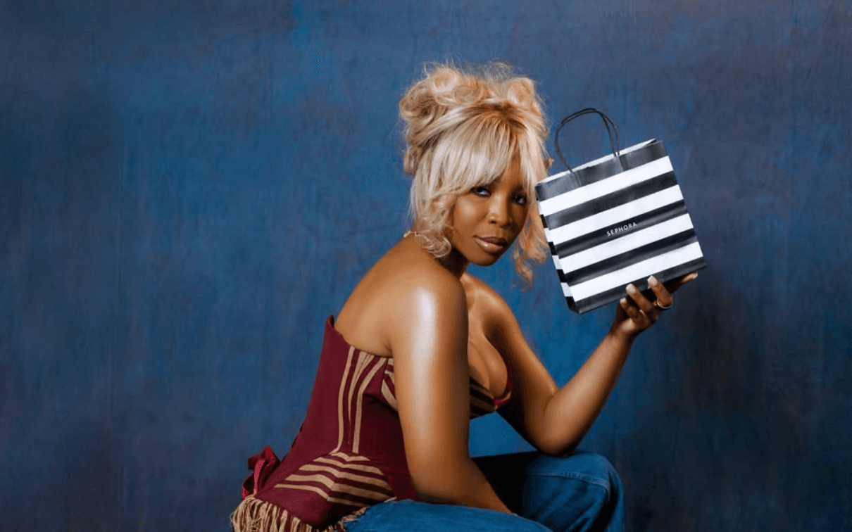 Funmi Monet On Building A Sephora Fragrance Brand Without Venture Capital: ‘Being Undercapitalized Didn’t Mean The Idea Was Underpowered’ Funmi Monet On Building A Sephora Fragrance Brand Without Venture Capital: ‘Being Undercapitalized Didn’t Mean The Idea Was Underpowered’